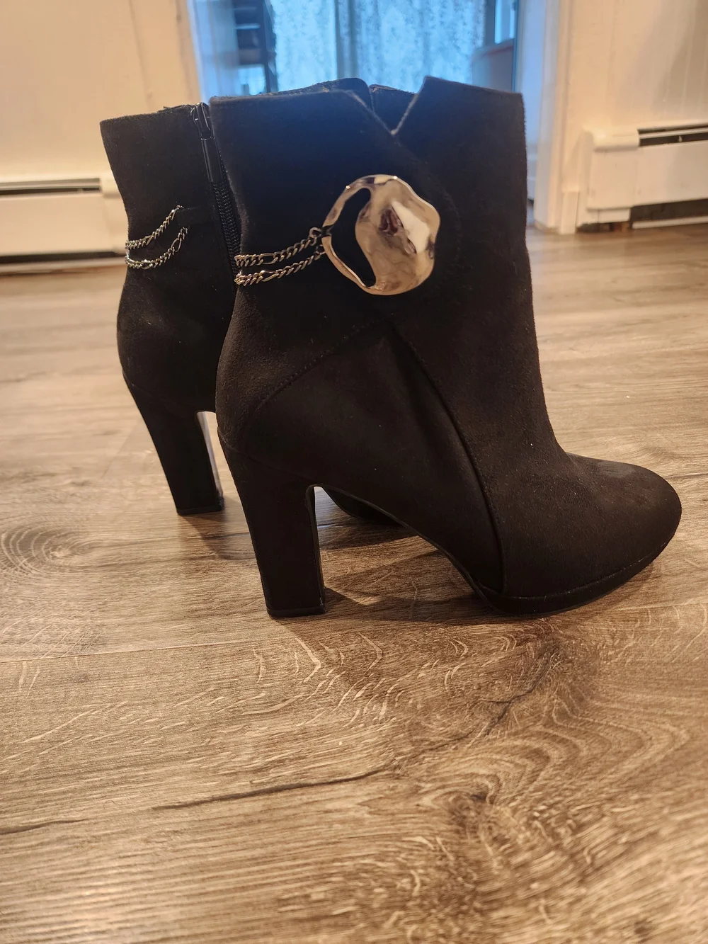 IMPO Black Suede Ankle Boots Silver Hardware Block Heel 7.5